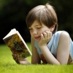 Reading daily for enjoyment is key to better reading proficiency